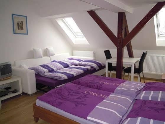 Suite Ohrada Prag Exterior foto