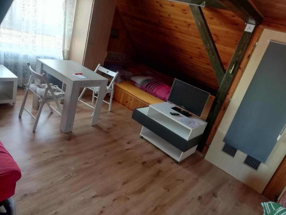 Suite Ohrada Prag Exterior foto