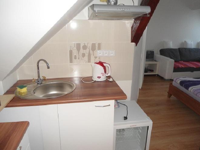 Suite Ohrada Prag Exterior foto